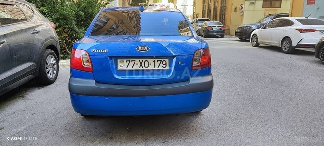 Kia Rio-2