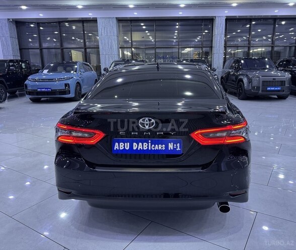 Toyota Camry-7