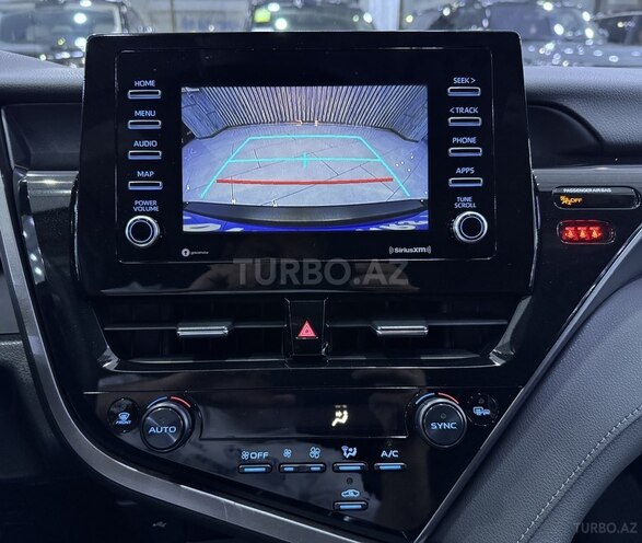 Toyota Camry-16