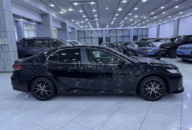 Toyota Camry-4