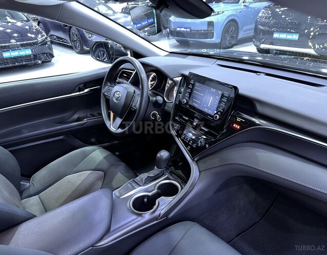 Toyota Camry-10