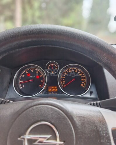 Opel Astra-7