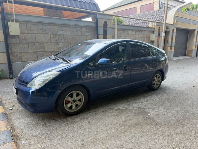 Toyota Prius-7