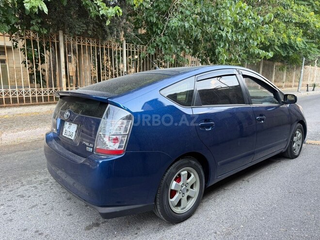 Toyota Prius-3