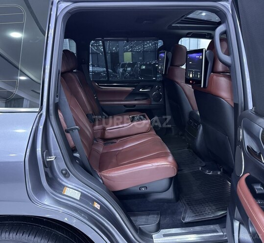 Lexus LX 570-13