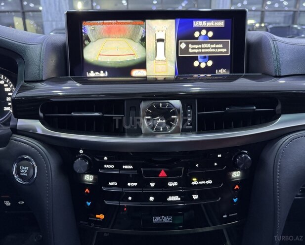 Lexus LX 570-21