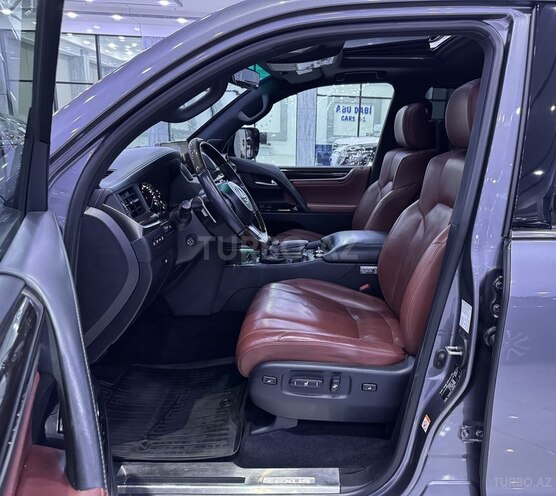 Lexus LX 570-11