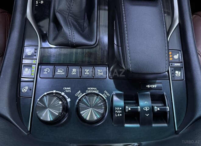 Lexus LX 570-17