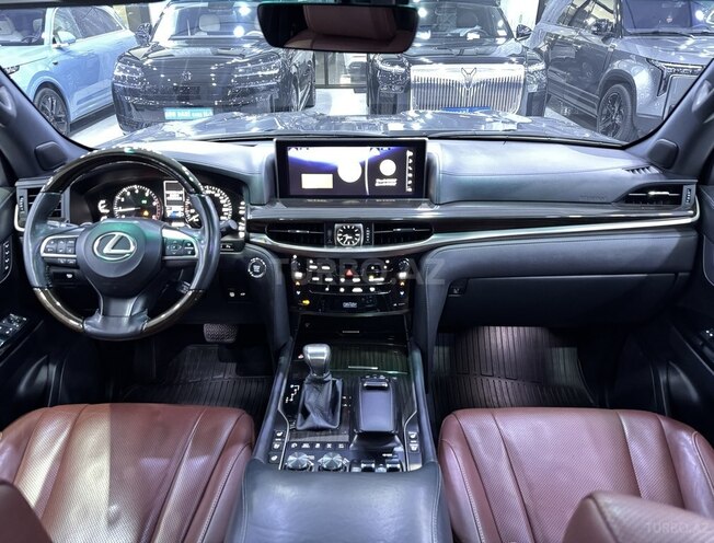 Lexus LX 570-8