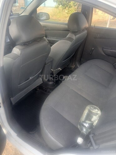 Chevrolet Aveo-3