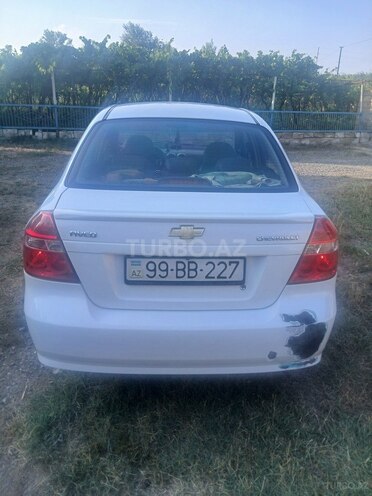Chevrolet Aveo-4