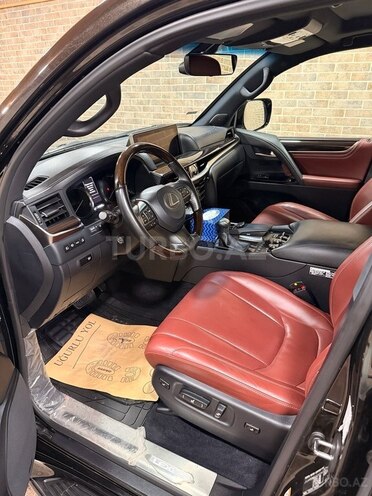 Lexus LX 570-5