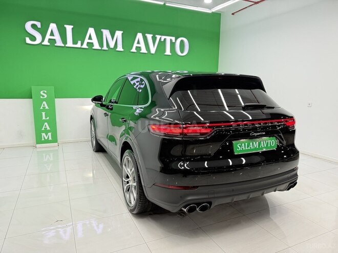 Porsche Cayenne-6