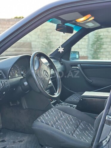 Mercedes C 180-6