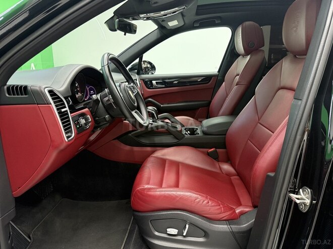 Porsche Cayenne-7