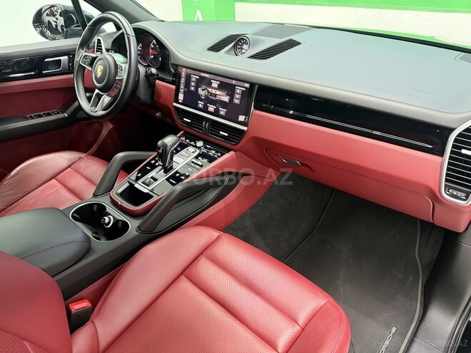 Porsche Cayenne-11