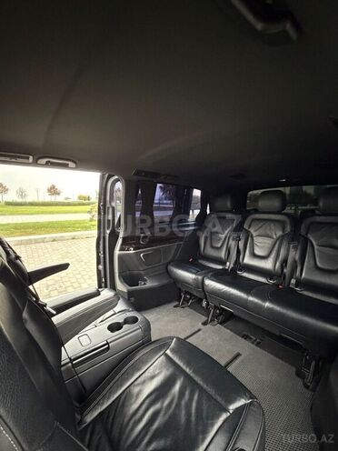 Mercedes V 250-6