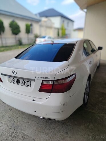Lexus LS 460-8