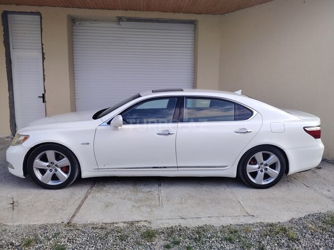 Lexus LS 460-12