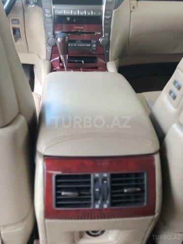 Lexus LS 460-6