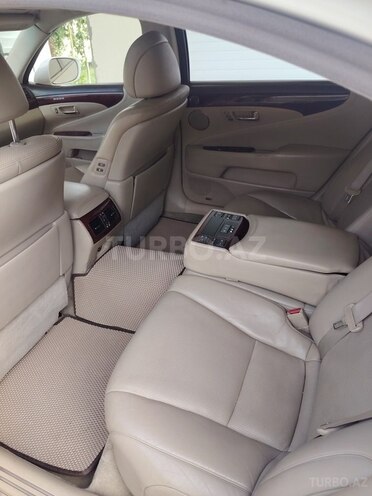 Lexus LS 460-10