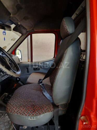 Ford Transit-11