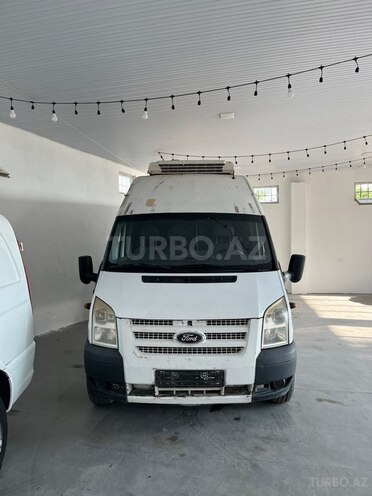 Ford Transit-1