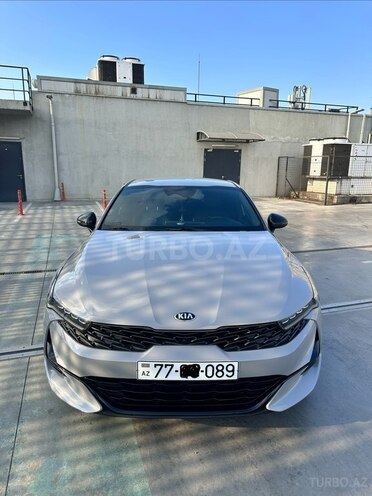 Kia K5-1