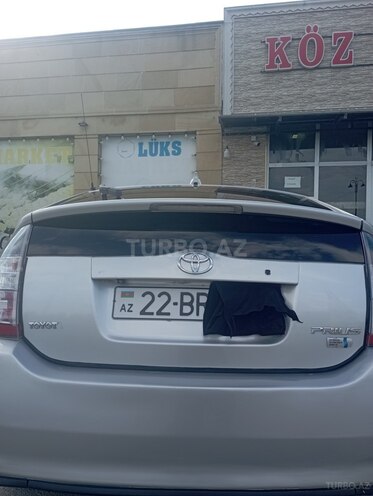 Toyota Prius-3