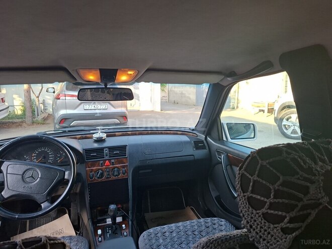 Mercedes C 180-4