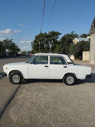 LADA (VAZ) 2107-2
