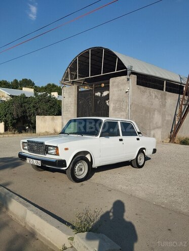 LADA (VAZ) 2107-1