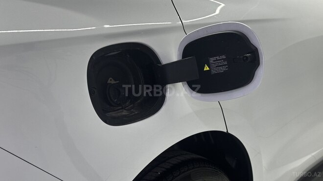 BYD Seal 06-12