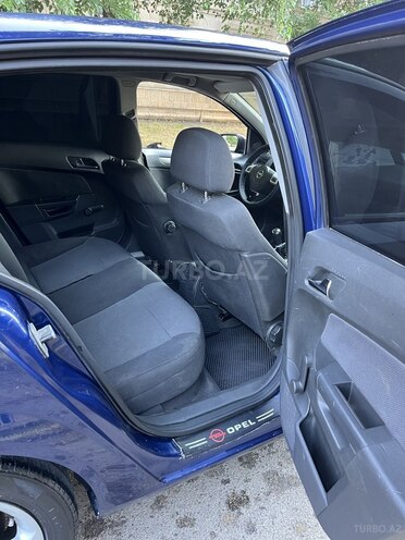 Opel Astra-11