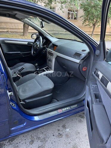 Opel Astra-10