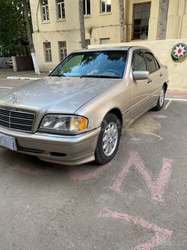 Mercedes C 230-2