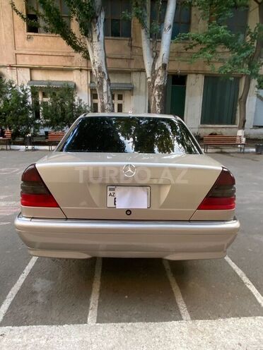 Mercedes C 230-5
