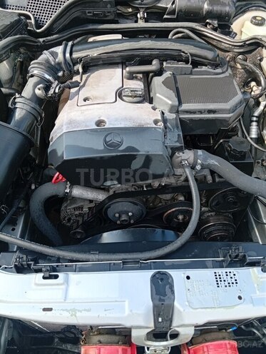 Mercedes E 230-10