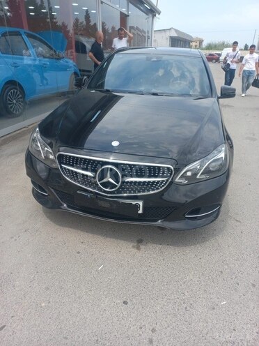 Mercedes E 250-1