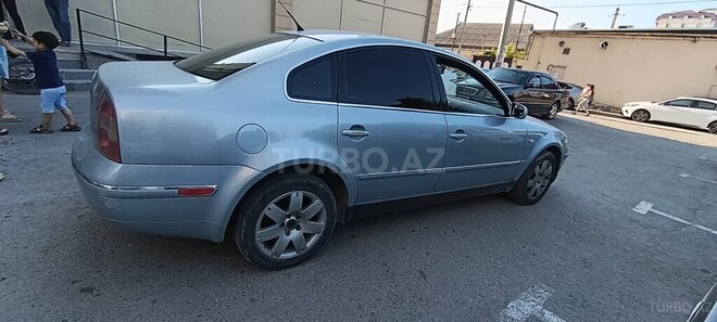 Volkswagen Passat-2