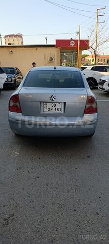Volkswagen Passat-5