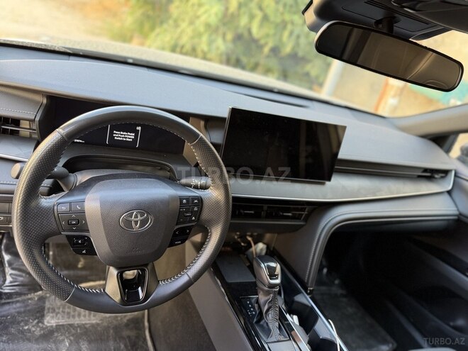 Toyota Camry-11