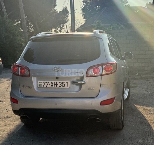Hyundai Santa Fe-3