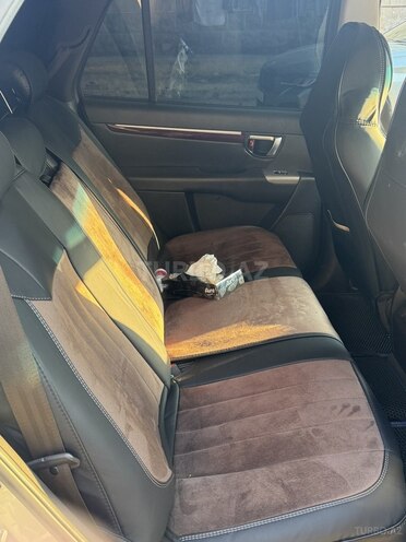 Hyundai Santa Fe-5