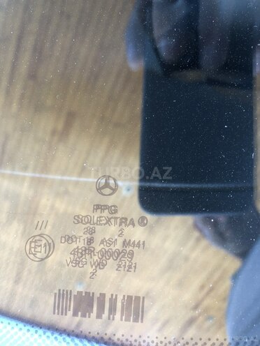 Mercedes E 240-12