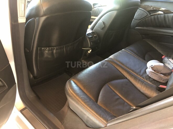 Mercedes E 240-9