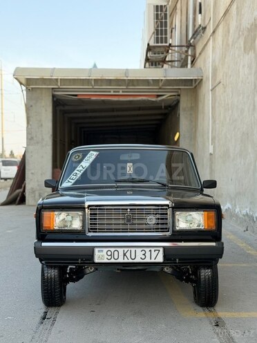 LADA (VAZ) 2107-1