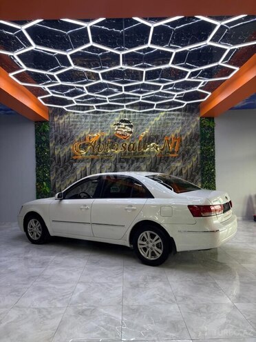 Hyundai Sonata-6