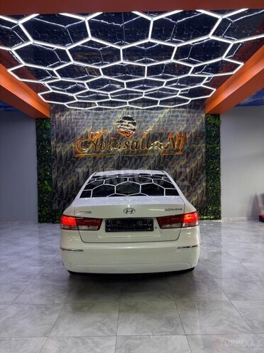 Hyundai Sonata-8
