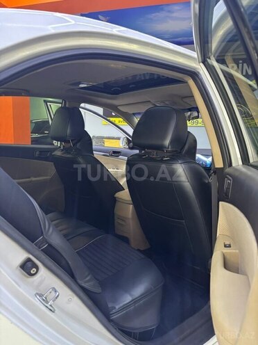 Hyundai Sonata-10